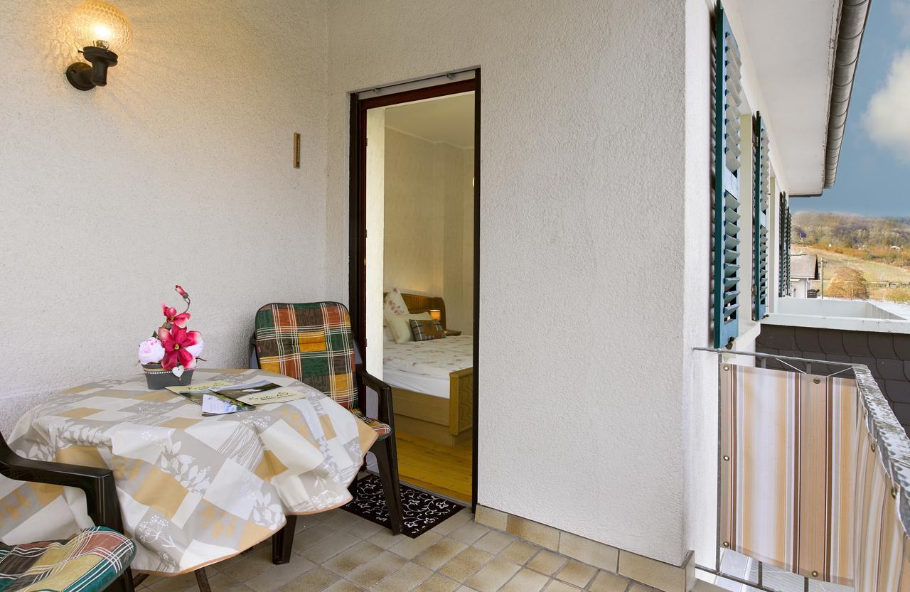 Pension "Haus Am Walde" Brodenbach, Mosel 외부 사진