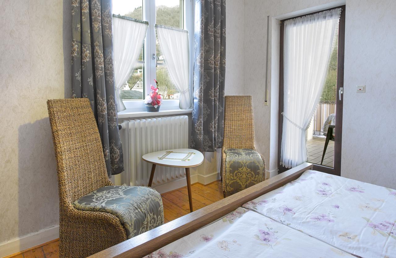 Pension "Haus Am Walde" Brodenbach, Mosel 외부 사진
