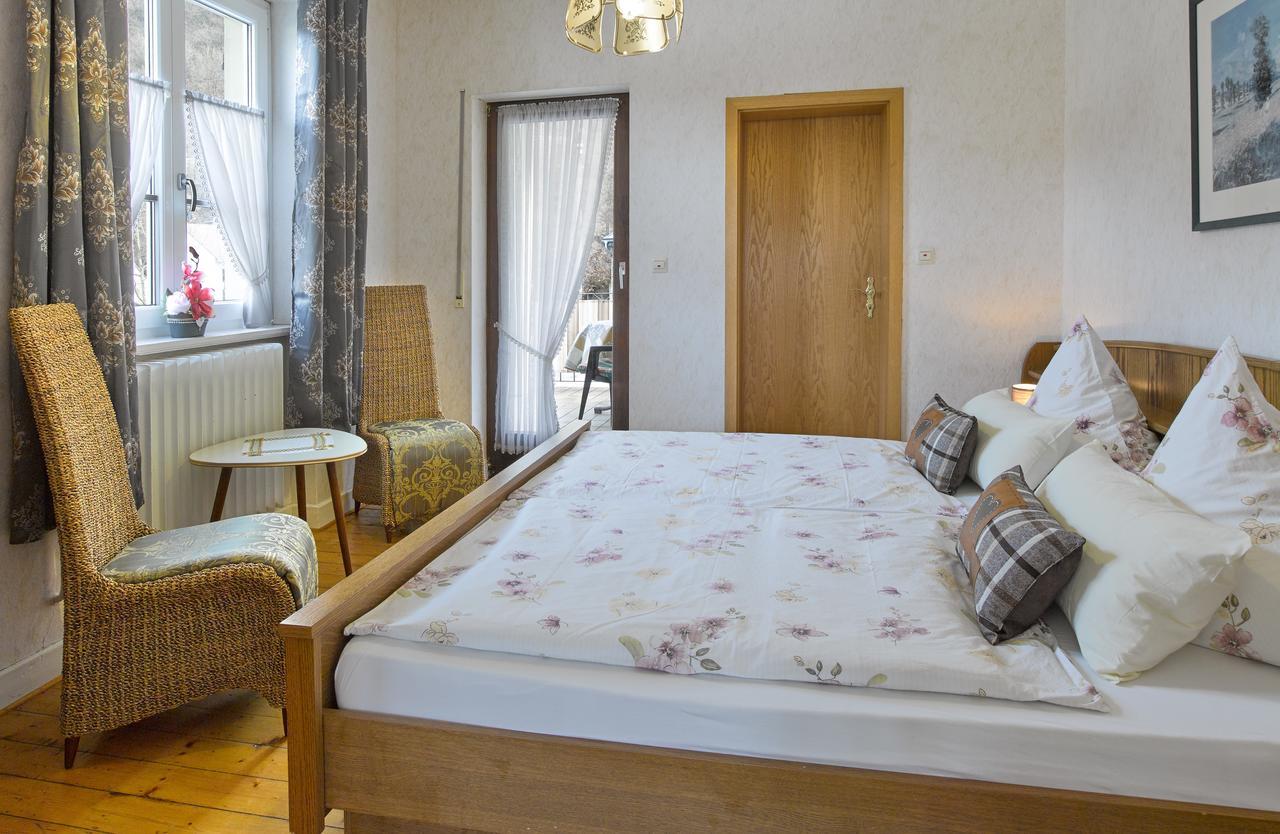Pension "Haus Am Walde" Brodenbach, Mosel 외부 사진